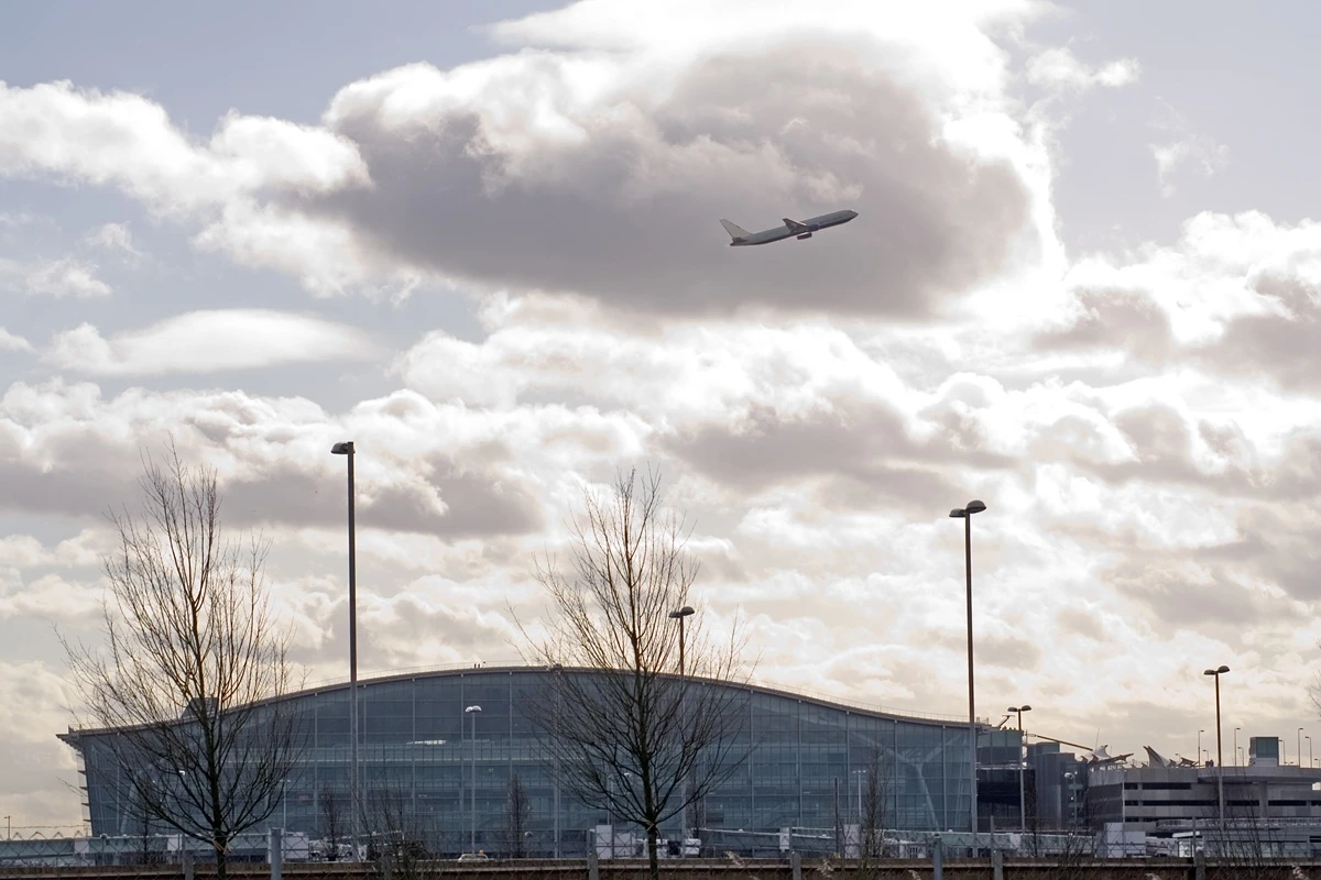 Heathrow Terminal 5 Minibus Transfers